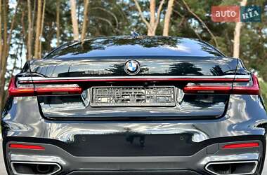 Седан BMW 7 Series 2022 в 