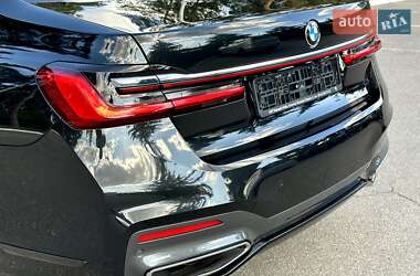 Седан BMW 7 Series 2022 в 