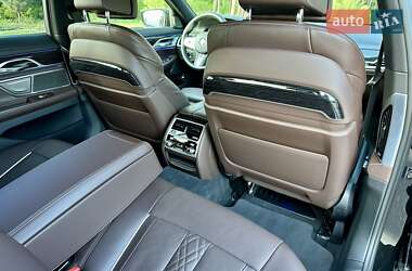Седан BMW 7 Series 2022 в 