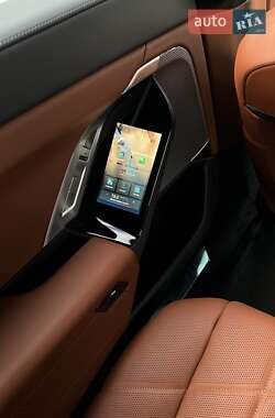 Седан BMW 7 Series 2024 в 