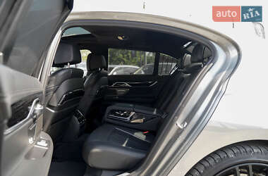 Седан BMW 7 Series 2021 в 