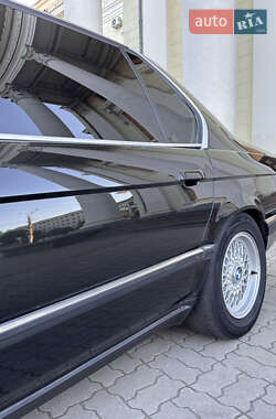 Седан BMW 7 Series 1994 в 