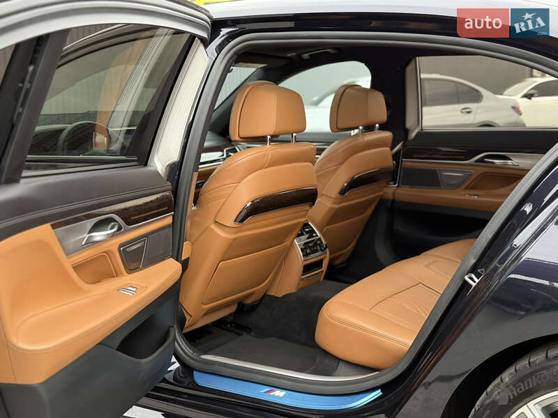 Седан BMW 7 Series 2019 в Києві