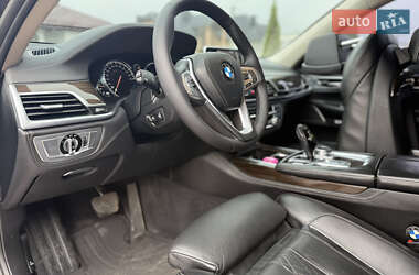 Седан BMW 7 Series 2015 в 