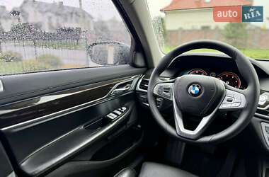 Седан BMW 7 Series 2015 в 