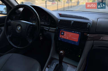 Седан BMW 7 Series 2000 в 