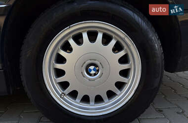 Седан BMW 7 Series 2000 в 