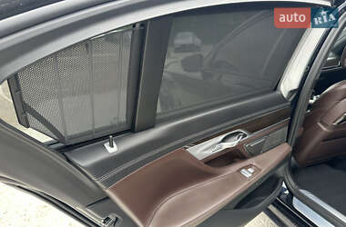 Седан BMW 7 Series 2021 в 