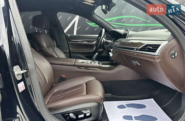 Седан BMW 7 Series 2021 в 