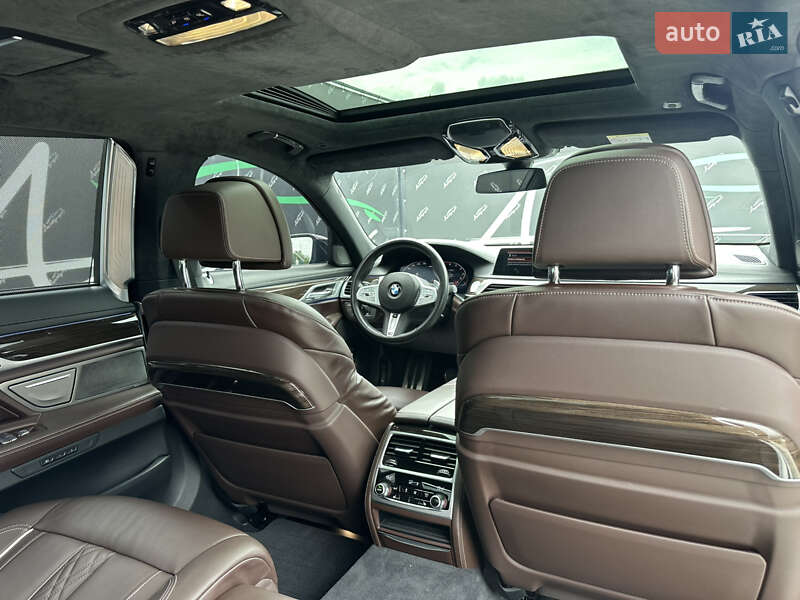 Седан BMW 7 Series 2021 в Киеве