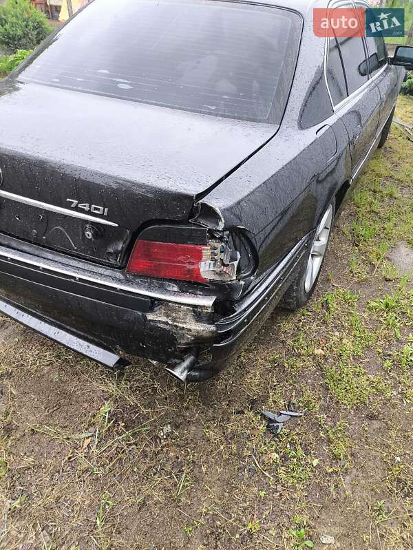 Седан BMW 7 Series 1994 в 