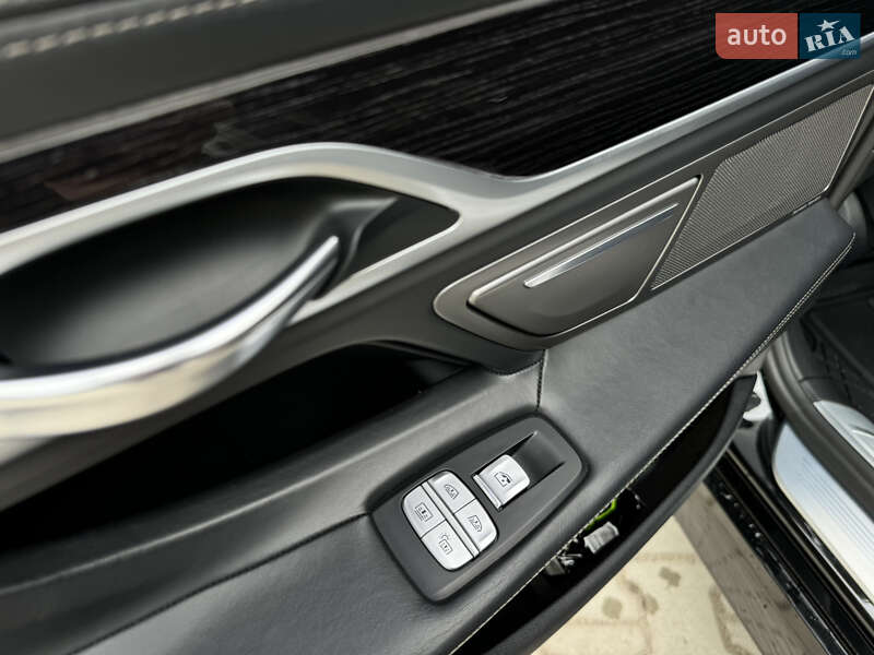 Седан BMW 7 Series 2016 в Львове фото 19 Седан BMW 7 Series 2016 в Львове