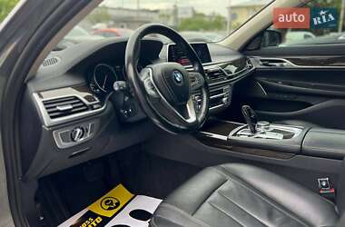 Седан BMW 7 Series 2019 в 