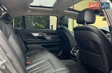 Седан BMW 7 Series 2019 в 