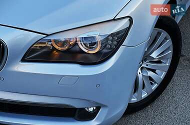 Седан BMW 7 Series 2010 в 