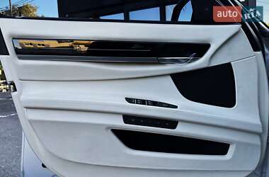 Седан BMW 7 Series 2010 в 