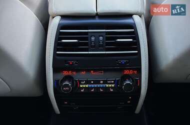 Седан BMW 7 Series 2010 в 