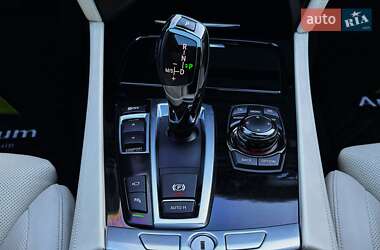Седан BMW 7 Series 2010 в 
