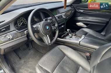 Седан BMW 7 Series 2011 в 