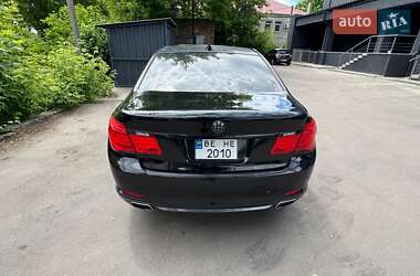 Седан BMW 7 Series 2011 в 