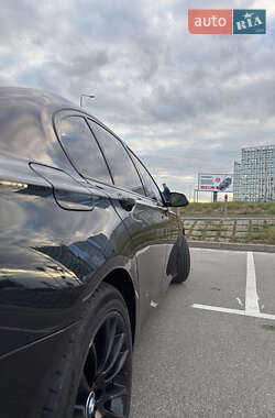 Седан BMW 7 Series 2012 в 
