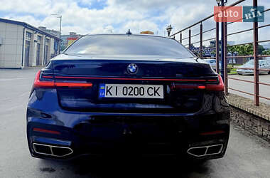 Седан BMW 7 Series 2016 в 