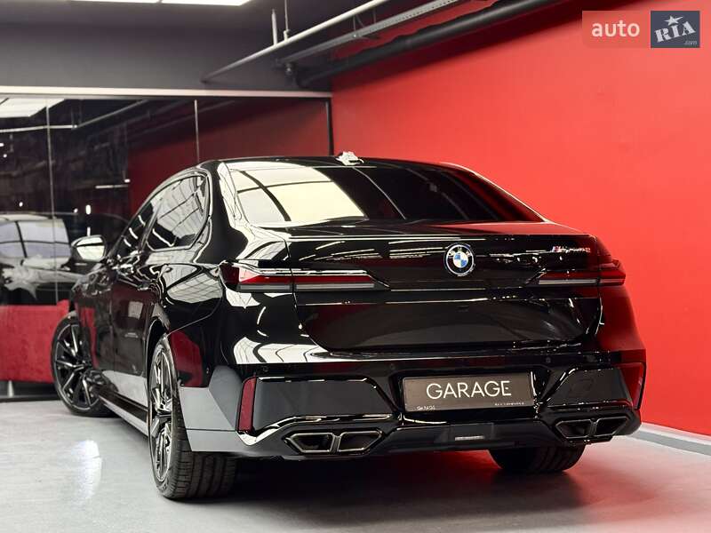 Седан BMW 7 Series 2024 в Києві