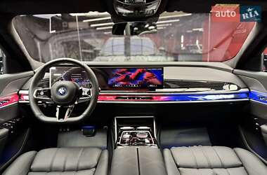 Седан BMW 7 Series 2024 в 