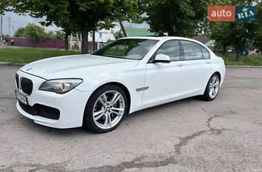 Седан BMW 7 Series 2011 в 