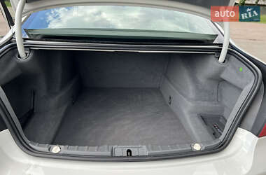 Седан BMW 7 Series 2011 в 