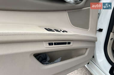 Седан BMW 7 Series 2011 в 