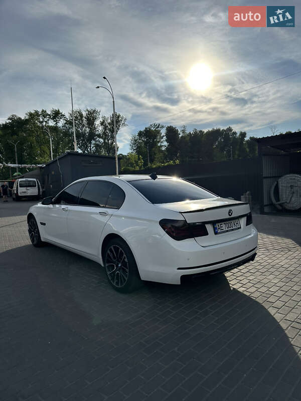 Седан BMW 7 Series 2013 в Днепре