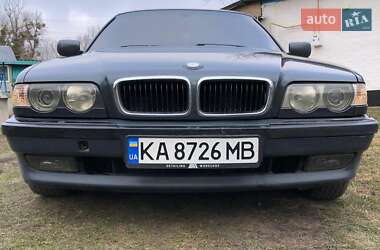 Седан BMW 7 Series 2000 в 