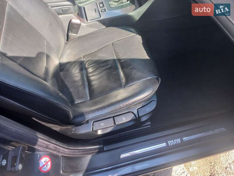 Седан BMW 7 Series 2000 в Умани