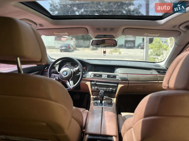 Седан BMW 7 Series 2010 в Миколаєві