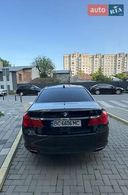 Седан BMW 7 Series 2011 в 