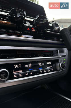 Седан BMW 7 Series 2019 в 