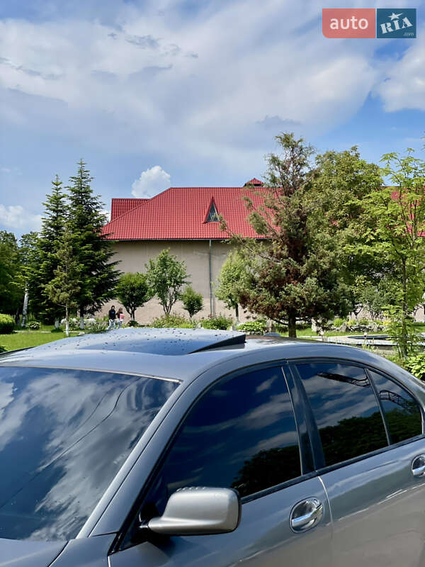 Седан BMW 7 Series 2006 в Долині