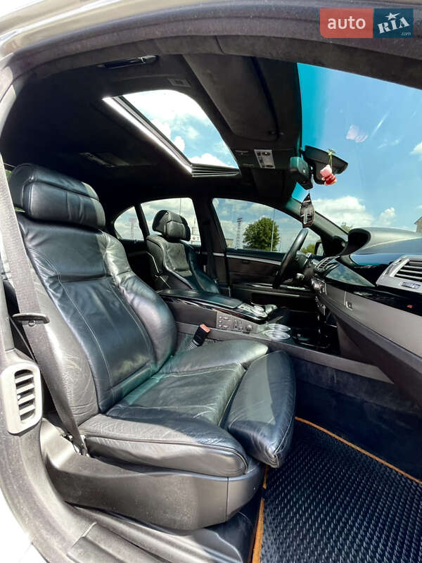 Седан BMW 7 Series 2006 в Долині