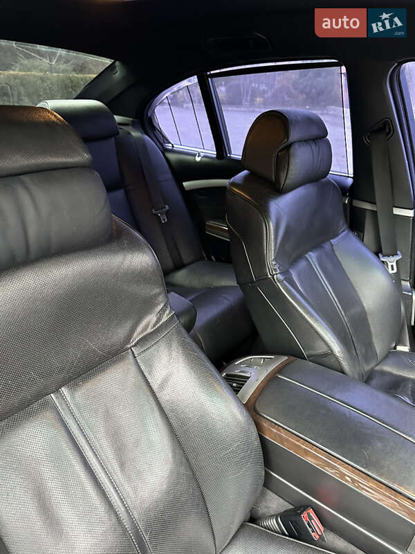 Седан BMW 7 Series 2003 в Тернополі