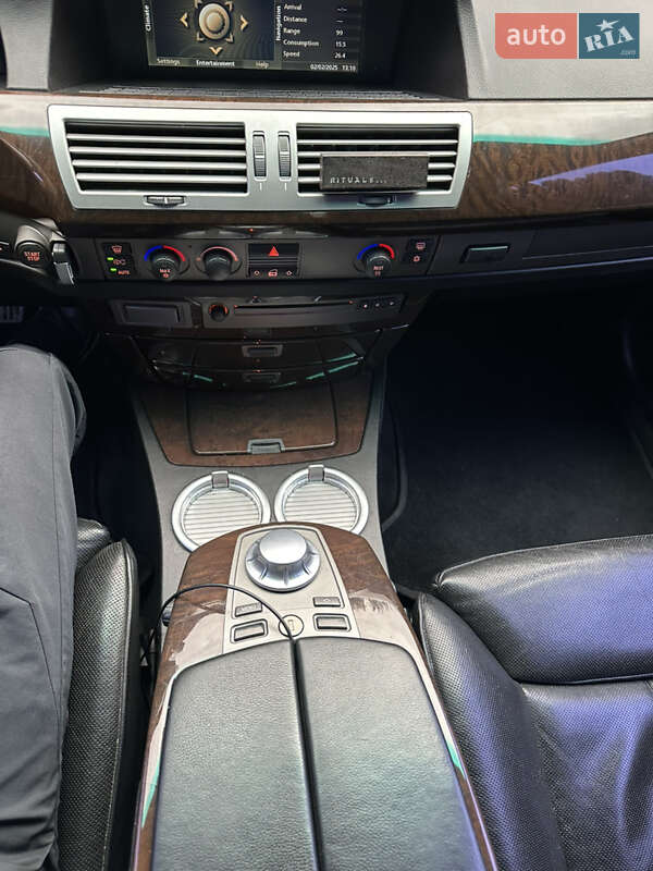 Седан BMW 7 Series 2003 в Тернополі