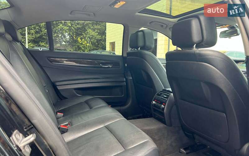 Седан BMW 7 Series 2015 в Ивано-Франковске