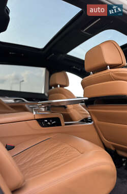 Седан BMW 7 Series 2022 в 