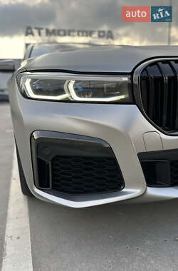 Седан BMW 7 Series 2022 в 