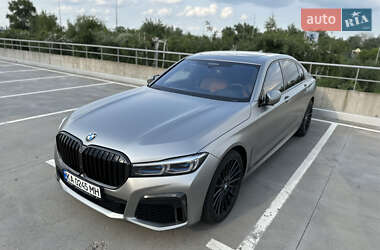 Седан BMW 7 Series 2022 в 