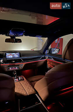 Седан BMW 7 Series 2022 в 