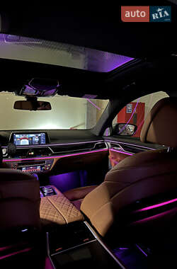 Седан BMW 7 Series 2022 в 