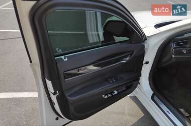 Седан BMW 7 Series 2013 в 