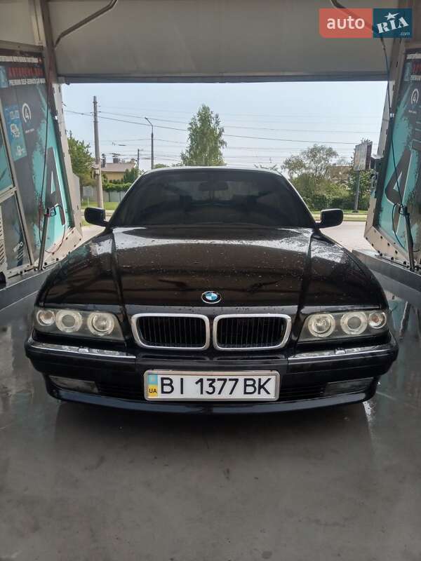 Седан BMW 7 Series 1998 в 