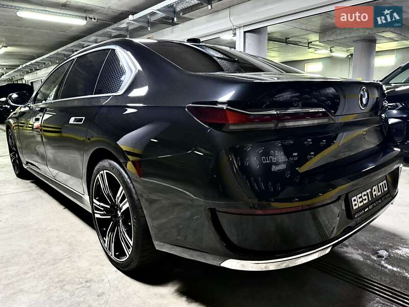 Седан BMW 7 Series 2023 в Киеве